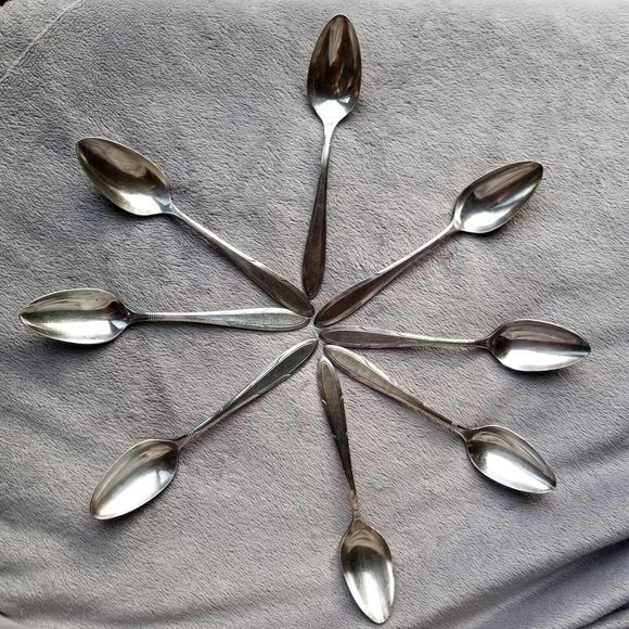 Oneida Nobility Dining 8 Nobility Plate Reverie Pattern Silverplate